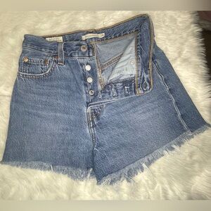 Levi’s Premium Ribcage Denim Shorts Women’s Size 26 High Rise Raw Hem